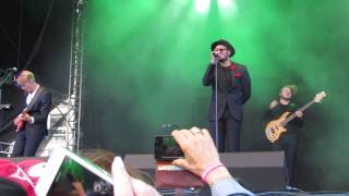 Kim Cesarion - I Love This Life live 15/8