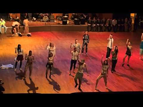 Půlnoční překvapení 4.D 2015