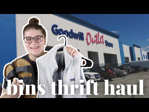 THRIFTING PATAGONIA & BIRKS! | Goodwill Outlet Thrift Haul to Resell!