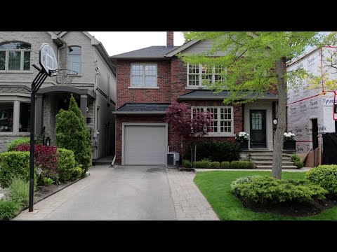House near Sunnybrook Park, Leslie Street, Toronto