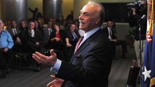 Vietnam Veteran, Steeler Great Rocky Bleier visits VA