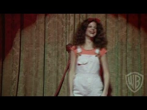Gilda Live (1980) Official Trailer