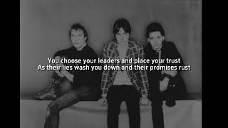 The Jam - Going Underground (lyrics)