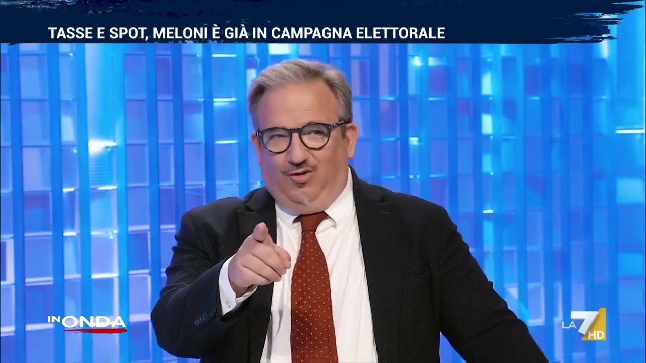 Foto di Colosimo con busto del Duce, Luca Telese a Borgonovo: "Ti faresti una foto con la ...