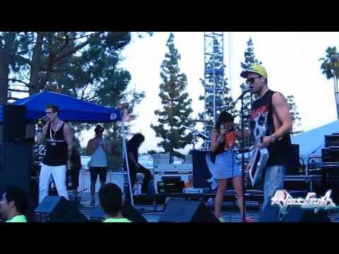 Robo Tech and Bullet Proof (Laroux Cover) by Hyper Crush Live [HD]