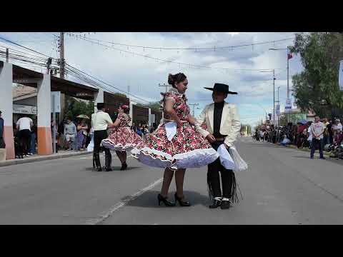 Esquinazo en Desfile de fiestas Patrias en Diego de Almagro 