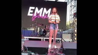 Fake friends- Emma Blackery (Live)