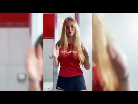 LOUISA KHOVANSKI Wiki Biography, Age, Weight, Relationship, Net Worth, Curvy Model, Outfit Idea | 5