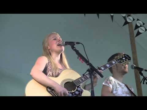 Pure Joyce - Don't Quit (Live at Countryfestival 2014)