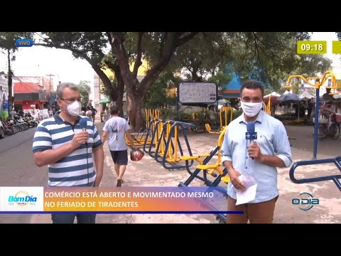 Comércio está aberto e movimentado mesmo no feriado de Tiradentes 21 04 2021