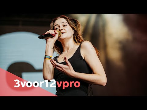 Biig Piig - Feels Right & Switch (live at Lowlands 2022)