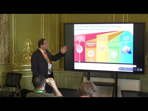 Professional IoT Applications Development training utilizing IoT Educational and Innovation Labs