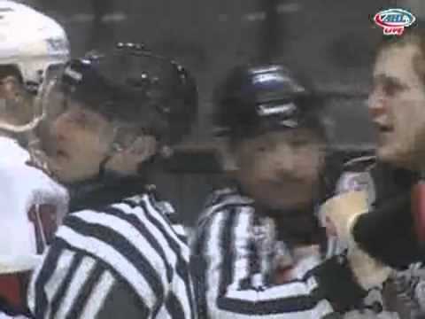 Mat Clark vs Cody Bass