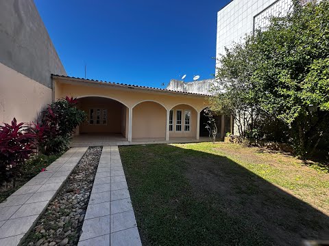 Ótima casa à venda em barreiros São José- SC