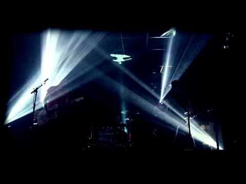 A PLACE TO BURY STRANGERS - You are the one (FD not acoustic session at all)