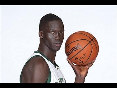 Thon Maker Electrifies Against D-League Select!