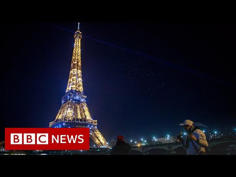 How 2021 was celebrated around the world - BBC News