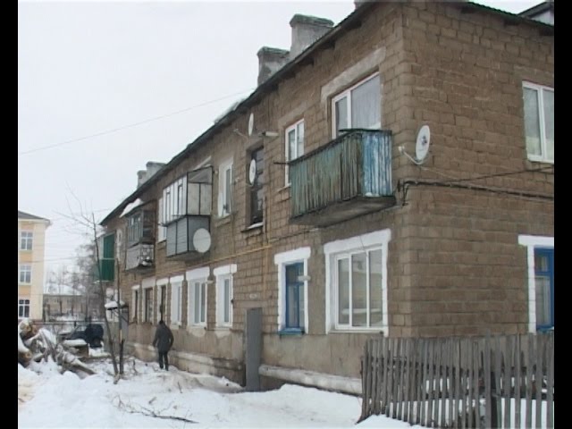 Работы начались с крыши