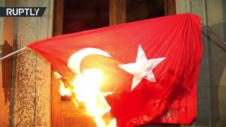 В Армении сожгли турецкий флаг перед началом акции памяти жертв геноцида фото