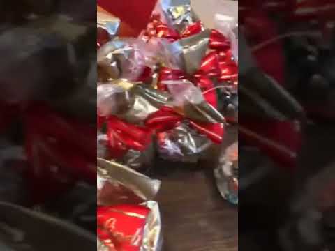 #lindor sweet #best gift/CHOCOLATE #lindt #somelotsofcandies #satisfying #shorts #short