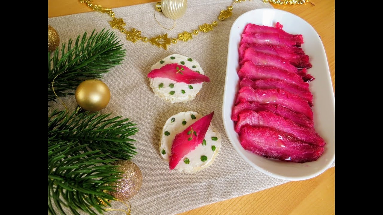 Рецепт праздничной закуски: натрите свеклу на мелкой терке и превратите белую рыбу в красную