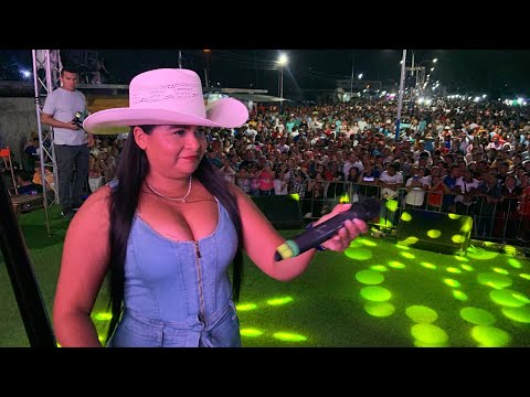 Thais Serrano, En PIRITU EDO PORTUGUESA Municipio Esteller , en los carnavales turísticos 2024