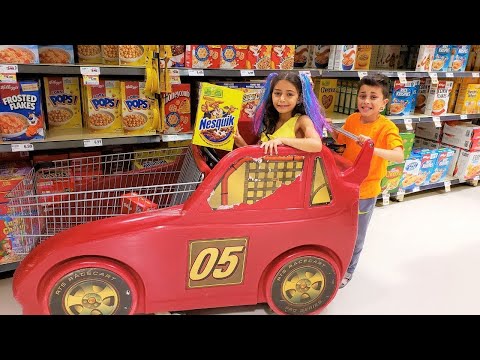 Heidi Pretend Play Shopping at the Supermarket