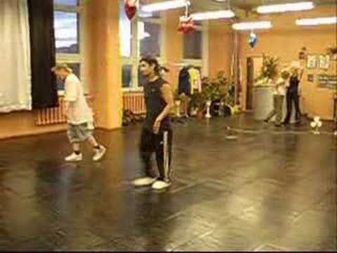 тусим в зале