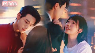 Amor secreto se rompe con el regreso del ex; obsesión y deseo lo consumen al ver su compromiso.