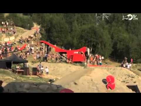 Sam Pilgrim Crankworx 2015 Triple Crown of slopestyle -Les 2 Alpes France
