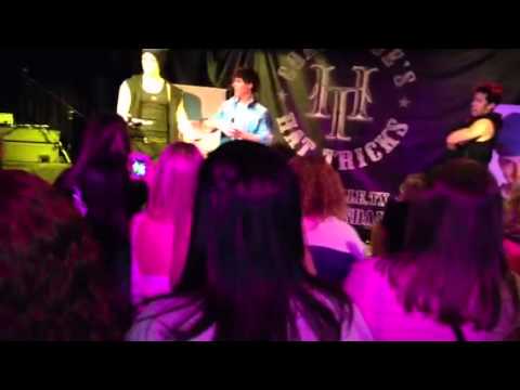 Vincent Tomas - Pretty Little Eyes (live) Dallas