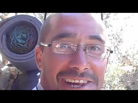 Cruz de Ferro (eisernes Kreuz) und wandern in den Bergen | Jakobsweg Doku Teil 34