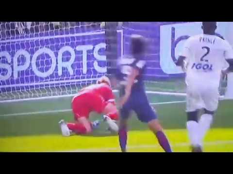 Edinson Cavani goal PSG vs Amiens 1-0 (5/8/2017)