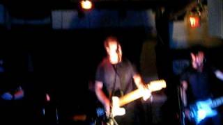 SOUNDS UNDER RADIO - DIGITAL LO FI - THE CAVERN