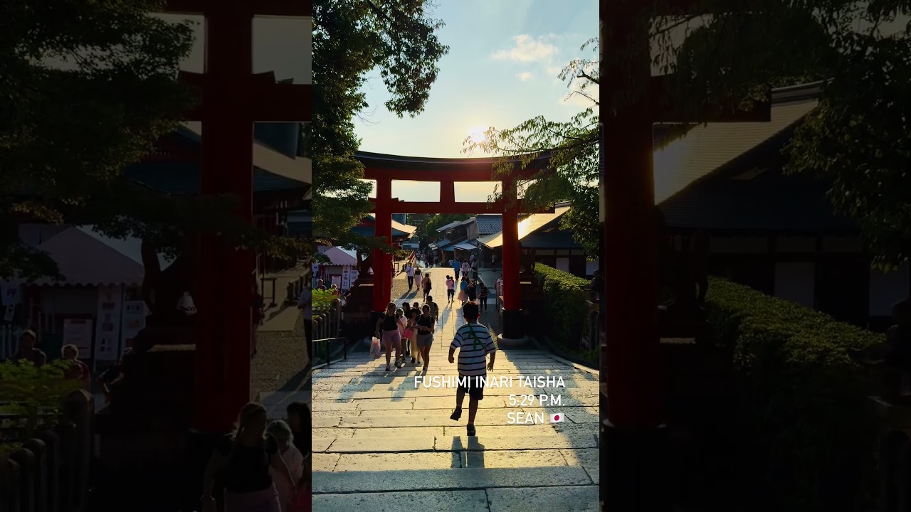 Sunset in Fushimi Inari Taisha Shrine, Kyoto, Japan. #DestinationJapan #fushimiinari #伏見稲荷