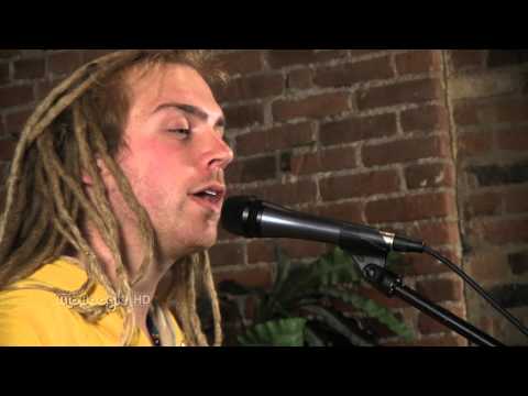 Trevor Hall - "Dust - Acoustic MoBoogie Loft Session