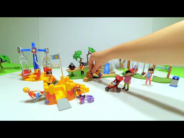 Vídeo relacionado con Playmobil City Life, Parque Infantil 5024, a partir de 4 años