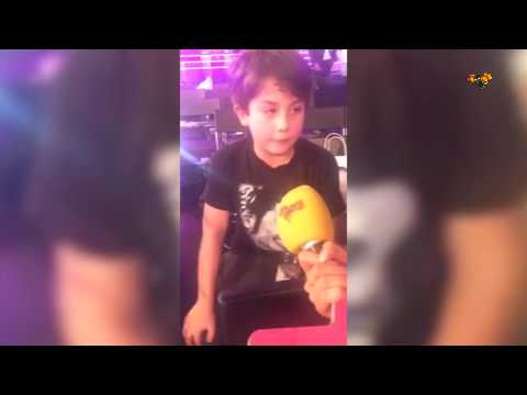 Michael spred kärlek med sina hallongrottor under "Idol"