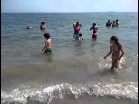 Wijdan and fadi in the beach