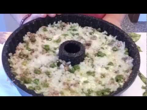 Risotto al forno con funghi e piselli.