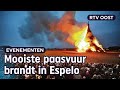 Het paasvuur in Espelo wordt in de brand gestoken