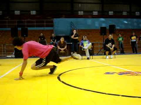 BBoy Bomby & BBoy Che-kit (Krazy Element Crew)