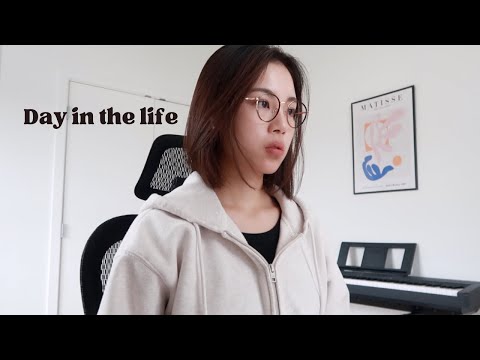 A day in the life of a UX Researcher | fully remote *Realistic*