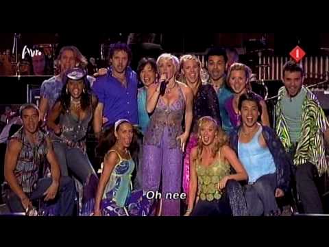 Musical Sing Along 2009 - Mamma Mia - Mamma Mia/Dancing Queen - Lone van Roosendaal