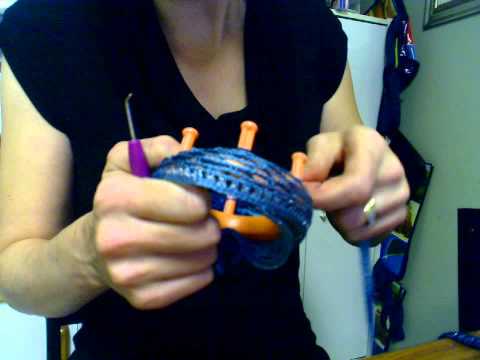 Ruffle scarf made on a flower loom