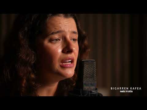 Sara Azurza - Bi MuXu | BIGARREN KAFEA