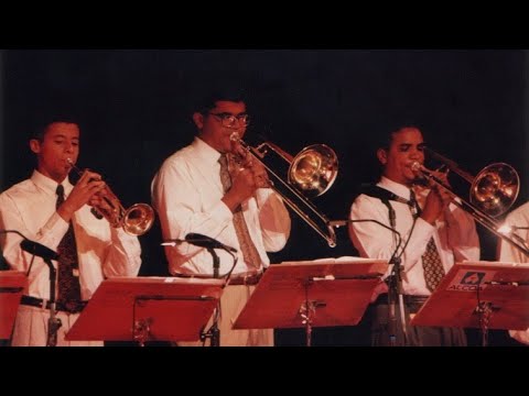 Marcio Pereira - Louvai ao Senhor (Koinonya - Adoração 10)