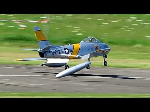RC Turbine Jet F-86 SABRE Failed Landing Pilot Adrian Senn , Havelberg Germany 11.07.2014 *HD*