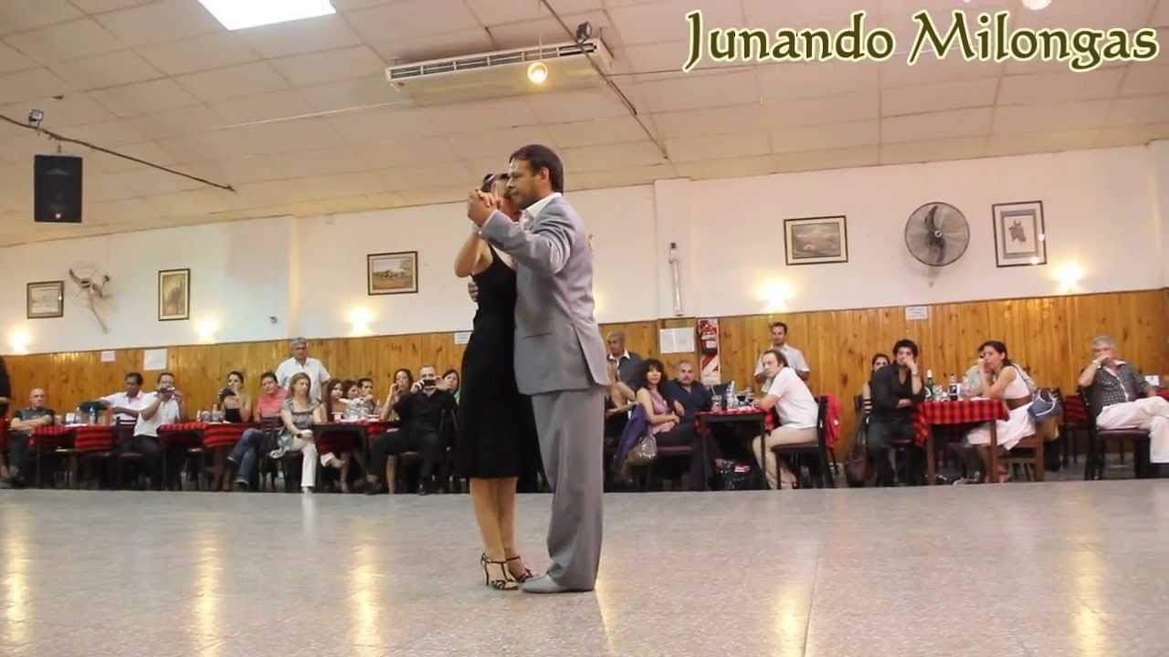 LORENA ERMOCIDA Y FABIAN PERALTA EN LA BALDOSA
