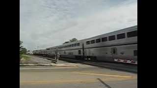 preview picture of video 'AMTRAK's Southwest Chief leaving Princeton, Illinois'